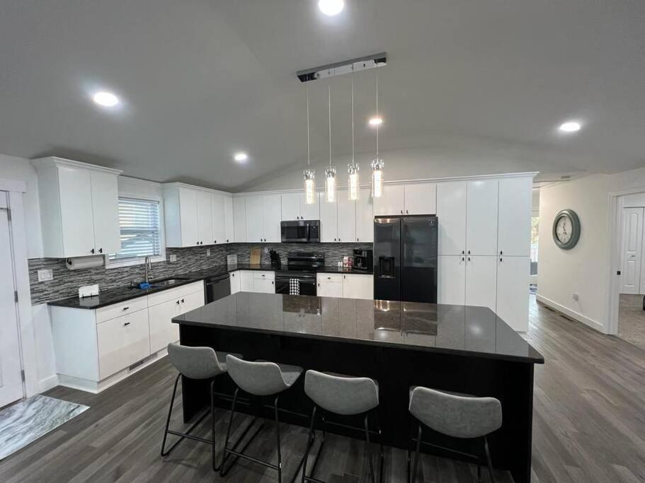 Modern Home At Colonial College Park Ατλάντα Εξωτερικό φωτογραφία